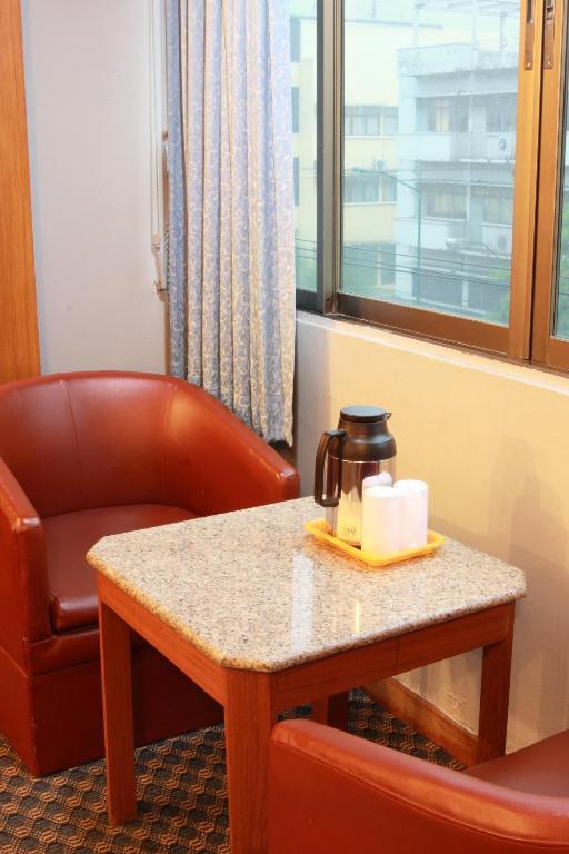 Pradipat Hotel Бангкок Номер фото