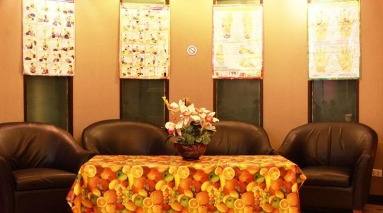 Pradipat Hotel Бангкок Екстер'єр фото